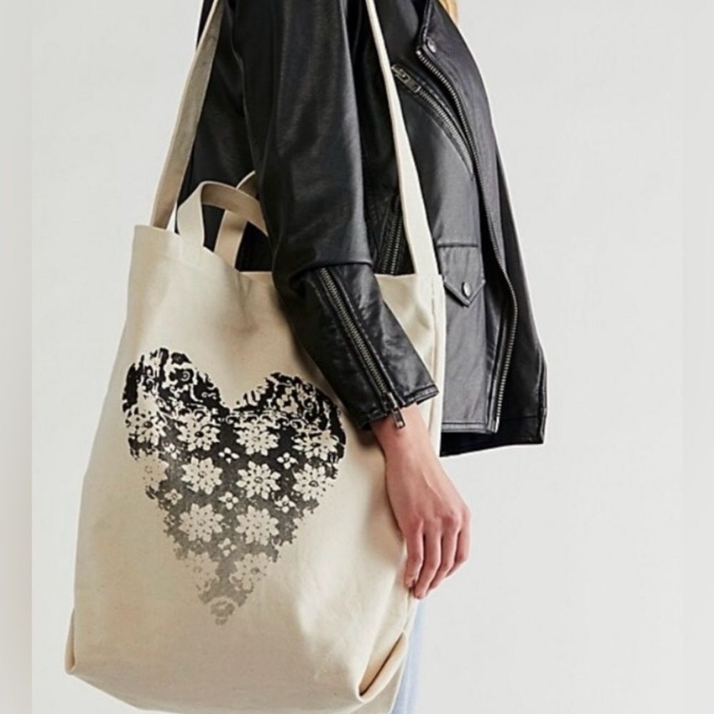 Free People Going Places Stamped Heart w Flower Blooms Graphic Tote